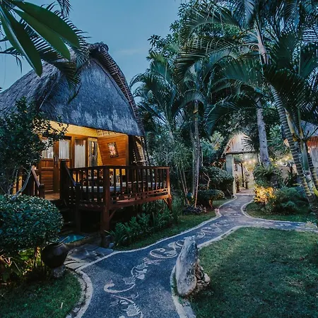 Alam Nusa Bungalow Huts&Spa