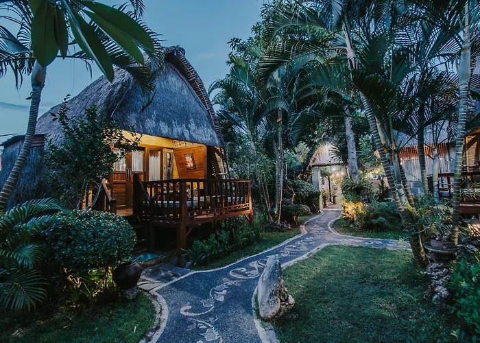 Alam Nusa Huts & 3* نوسا ليمبونغان